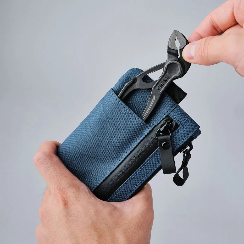 Alpaka Zip Cardholder