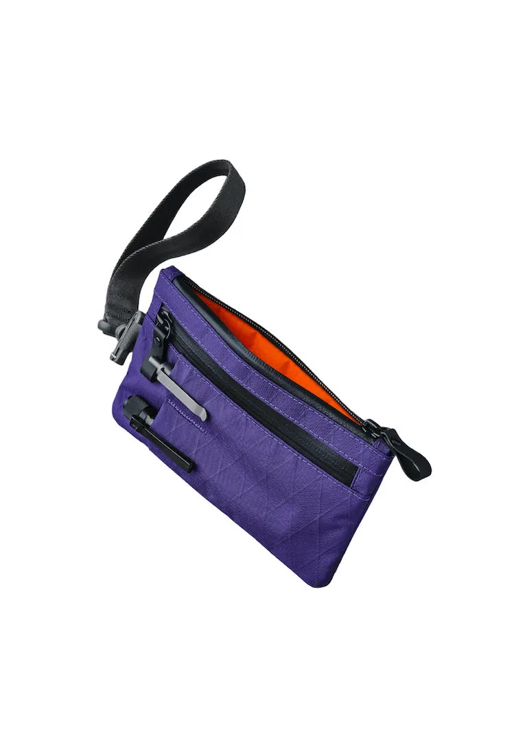 Alpaka Zip Clutch