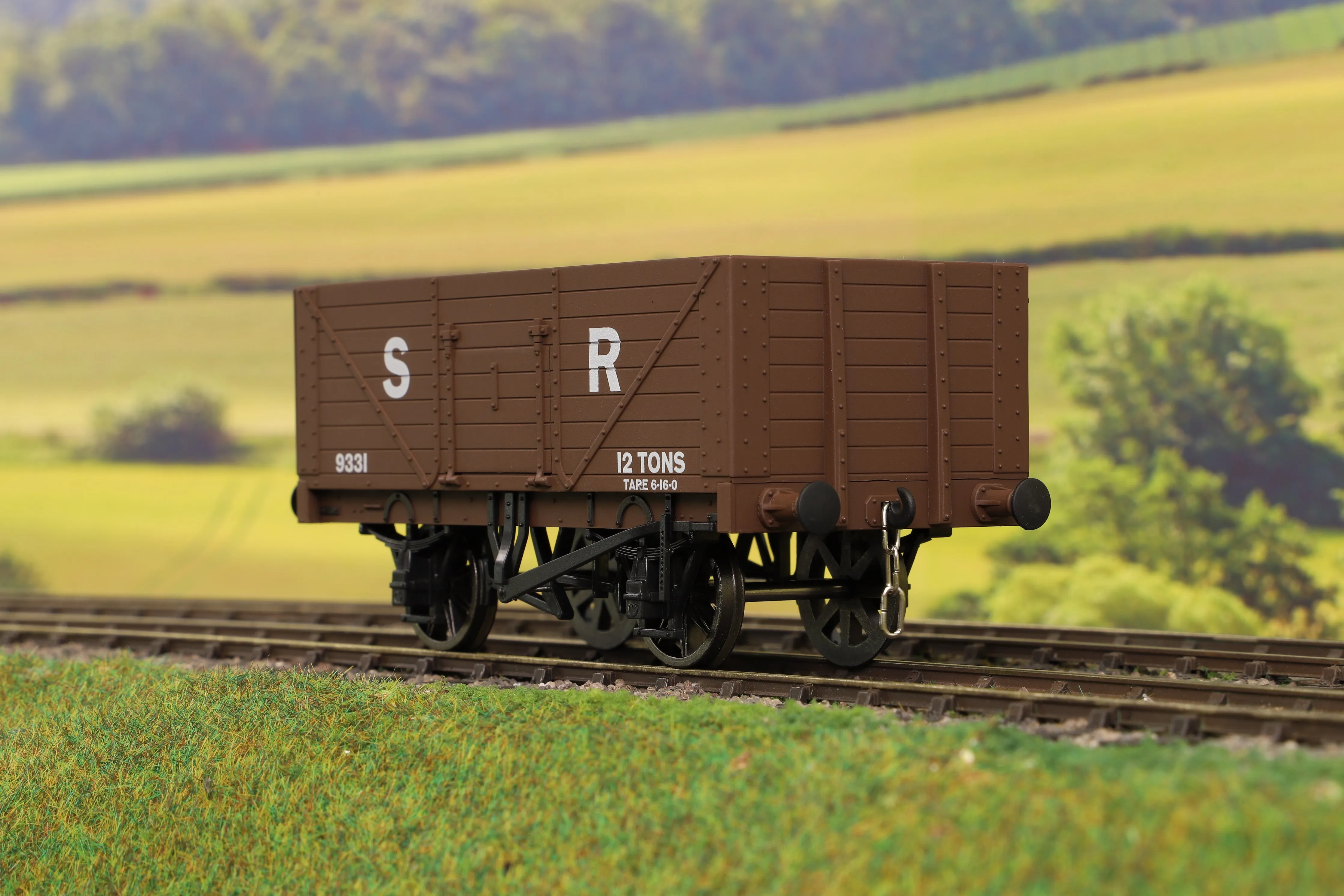 Dapol 7F-080-025 O Gauge 8 Plank Open Wagon SR 9331