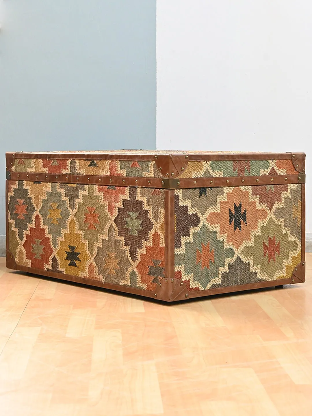 ELITE KILIM TRUNK/TABLE WITH LEATHER