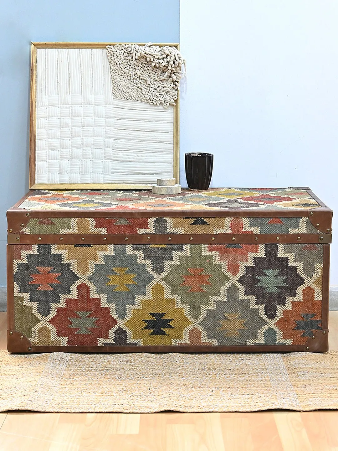 ELITE KILIM TRUNK/TABLE WITH LEATHER