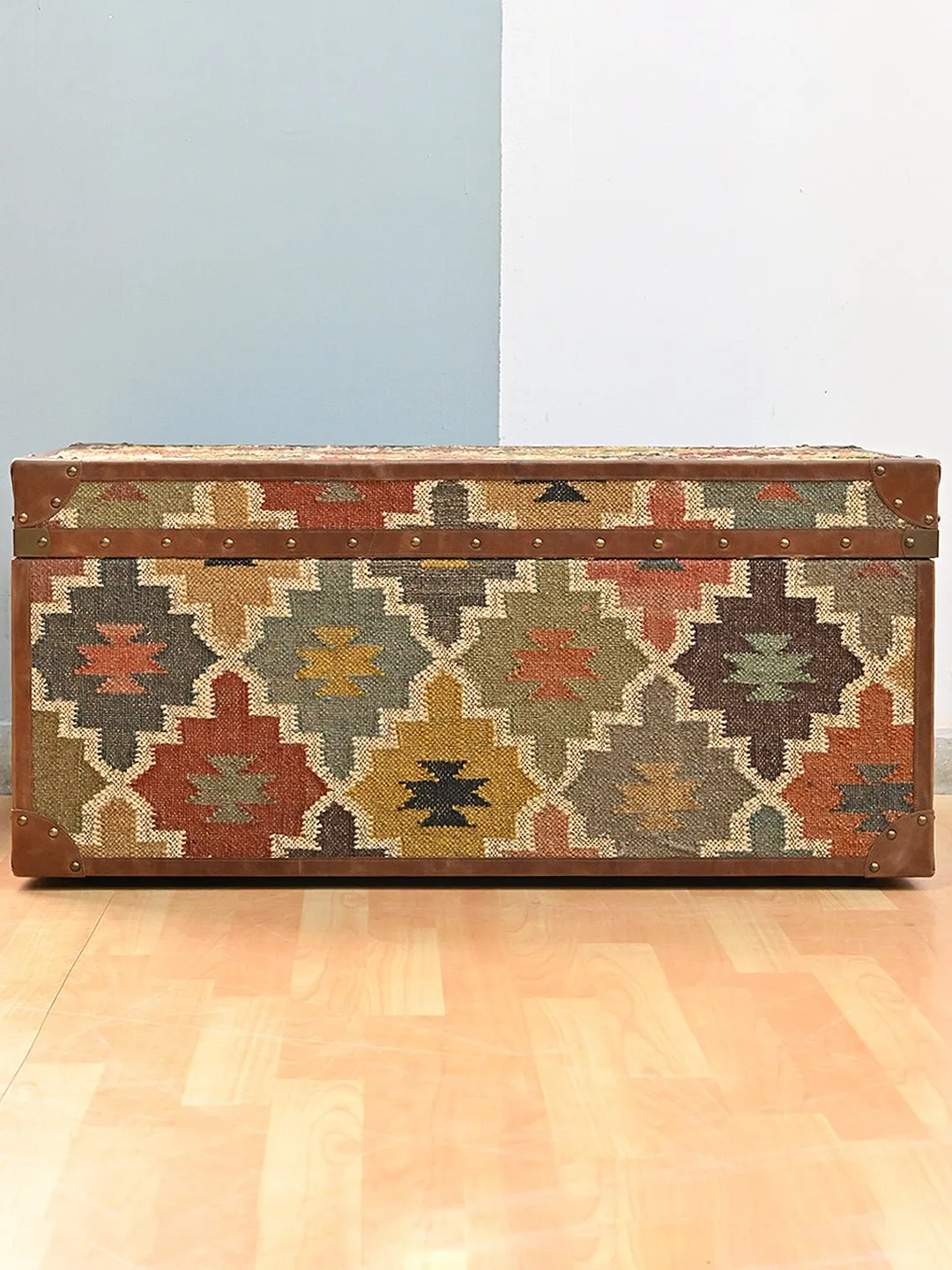 ELITE KILIM TRUNK/TABLE WITH LEATHER