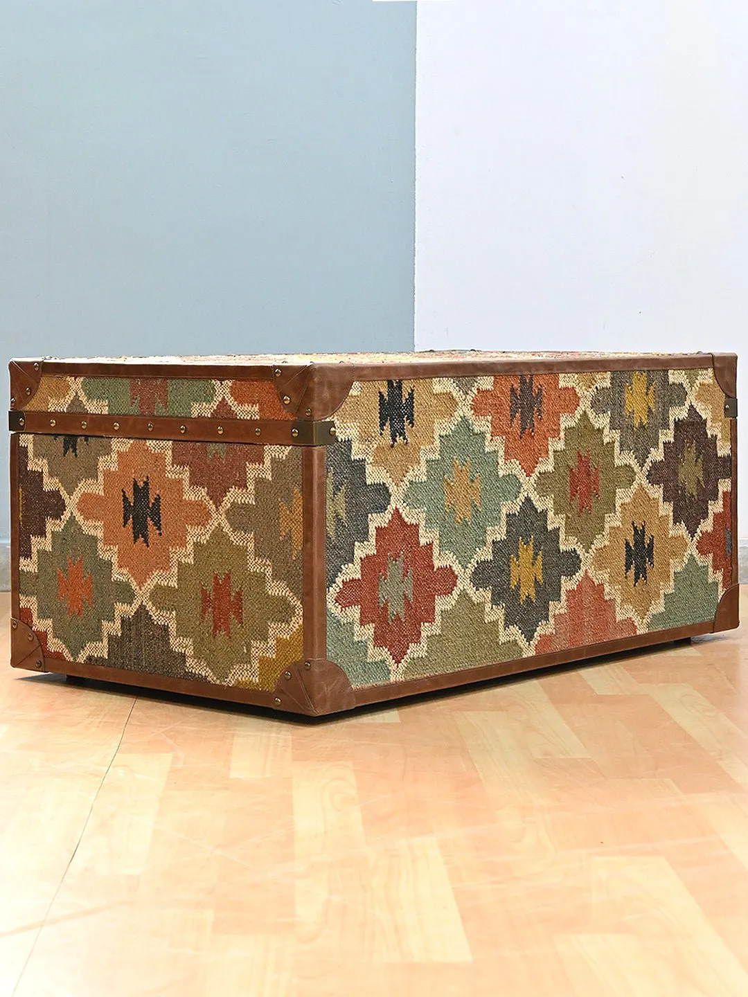 ELITE KILIM TRUNK/TABLE WITH LEATHER