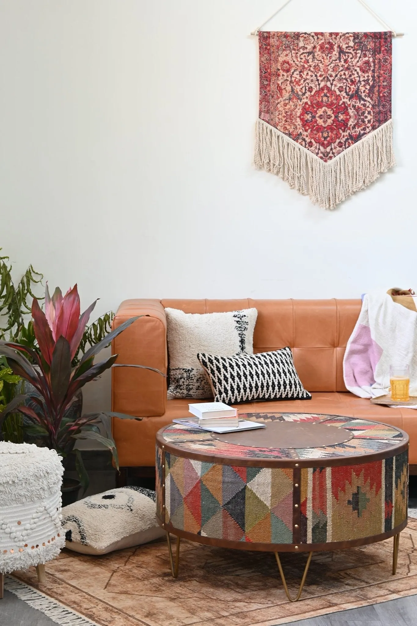 GOROUND COFFEE TABLE - KILIM AND LEATHER