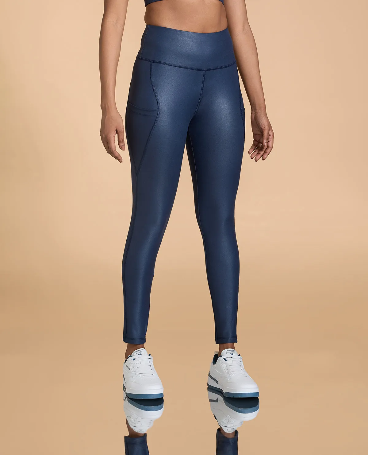 Liquid Mid Impact Leggings