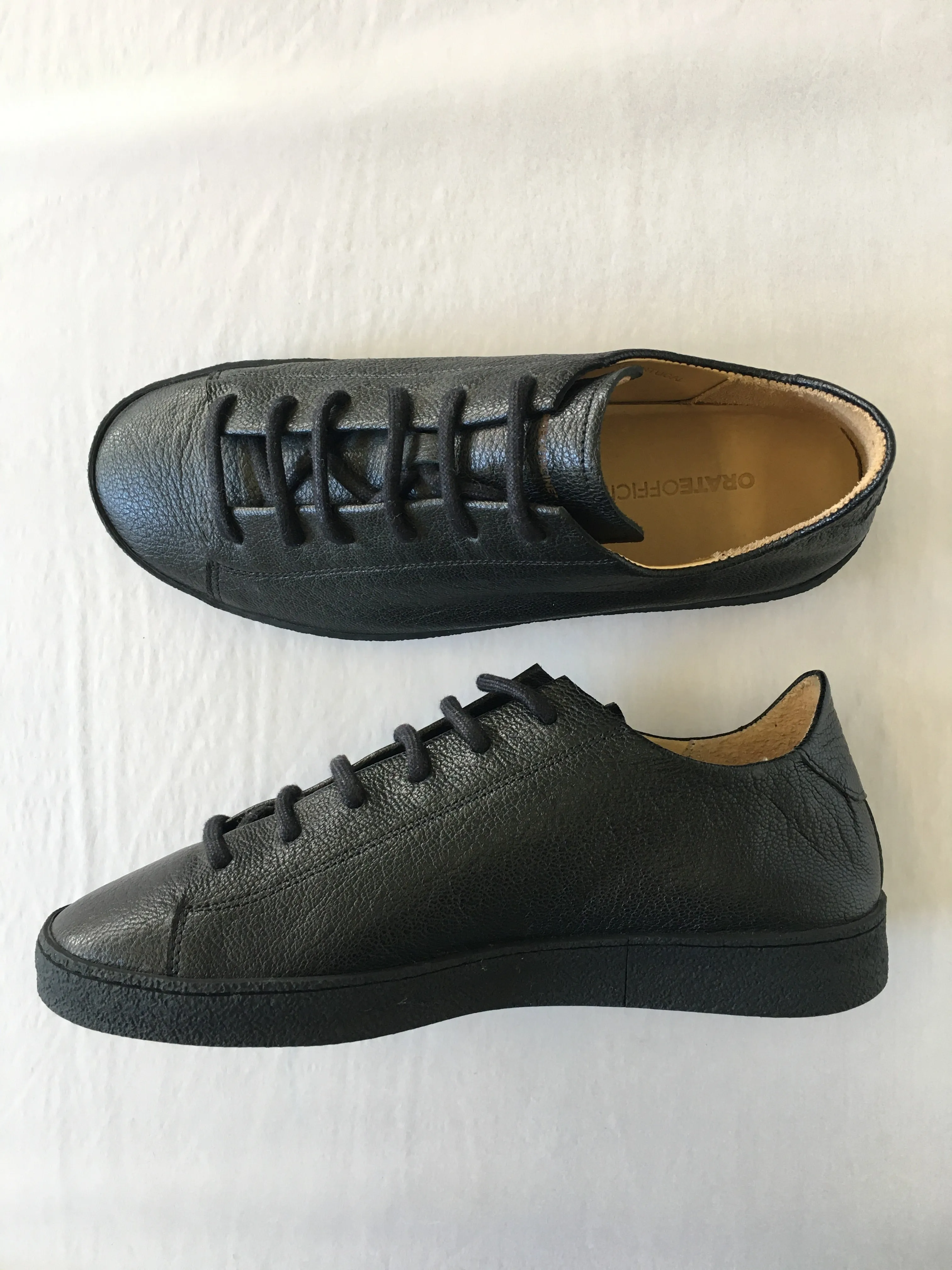 Pedro Leather Low Top Trainer - Black