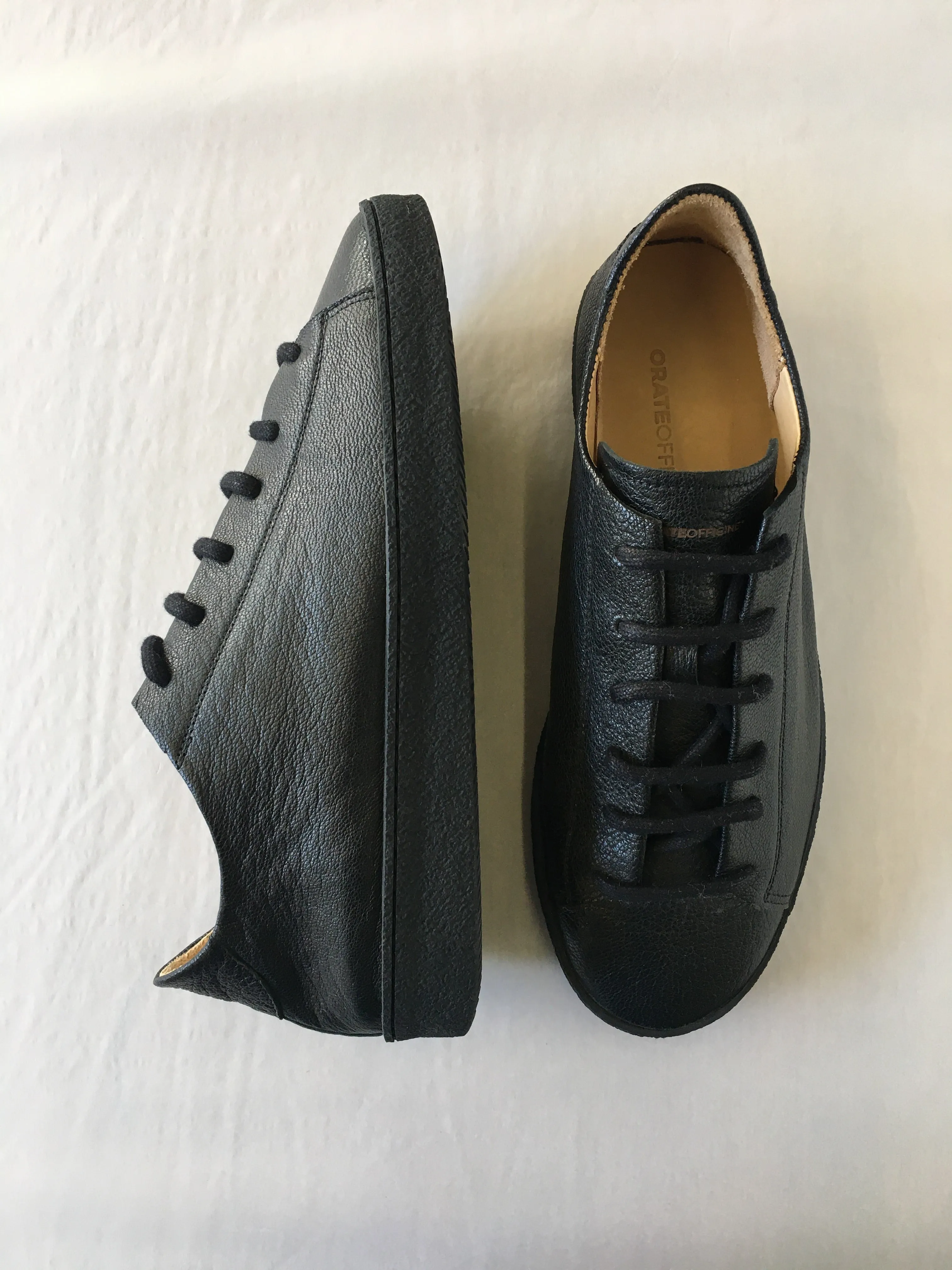 Pedro Leather Low Top Trainer - Black