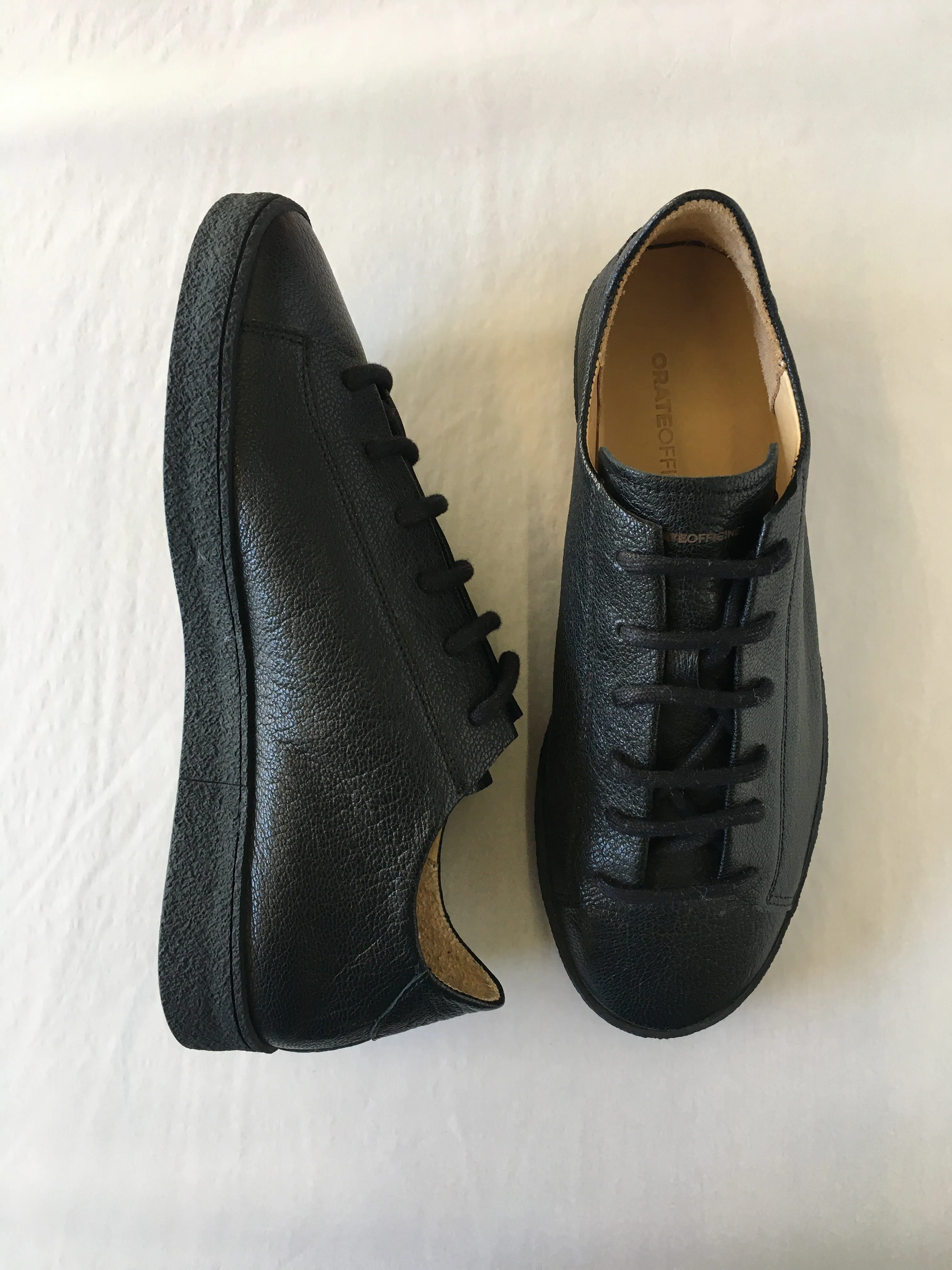 Pedro Leather Low Top Trainer - Black