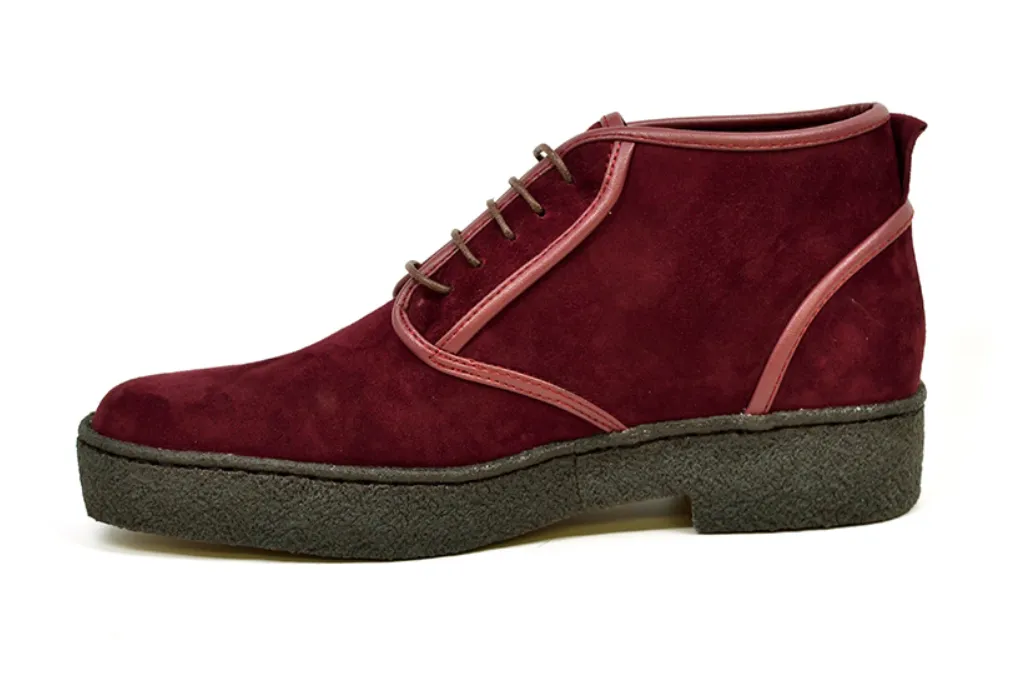 Playboy Chukka Kaydence - Vintage Lace-up Shoe with Handcrafted Lamb Suede