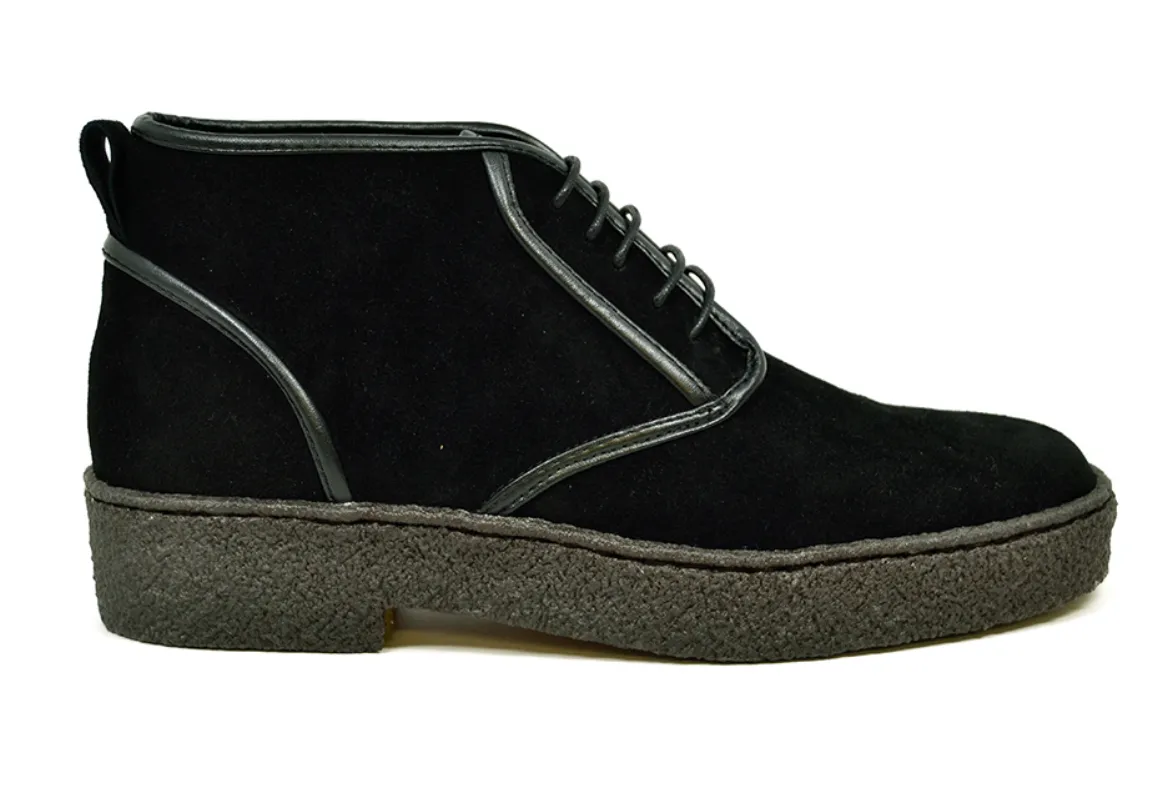 Playboy Chukka Kaydence - Vintage Lace-up Shoe with Handcrafted Lamb Suede