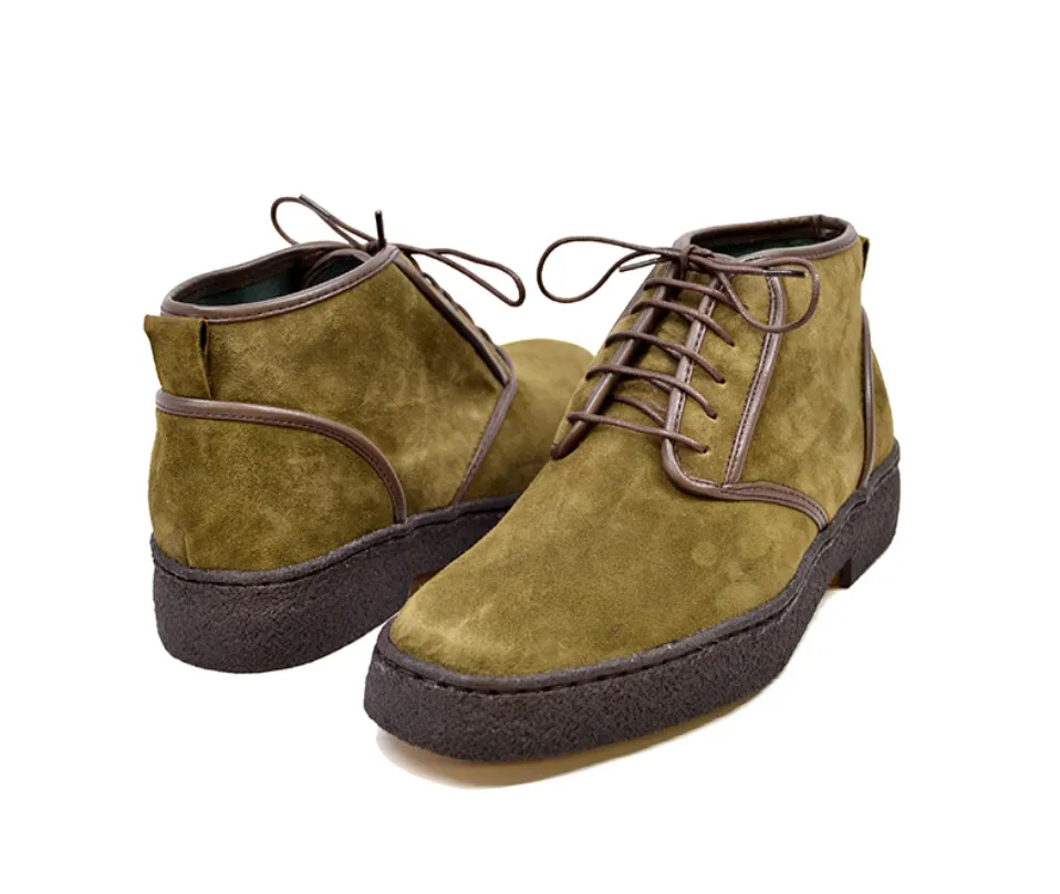 Playboy Chukka Kaydence - Vintage Lace-up Shoe with Handcrafted Lamb Suede