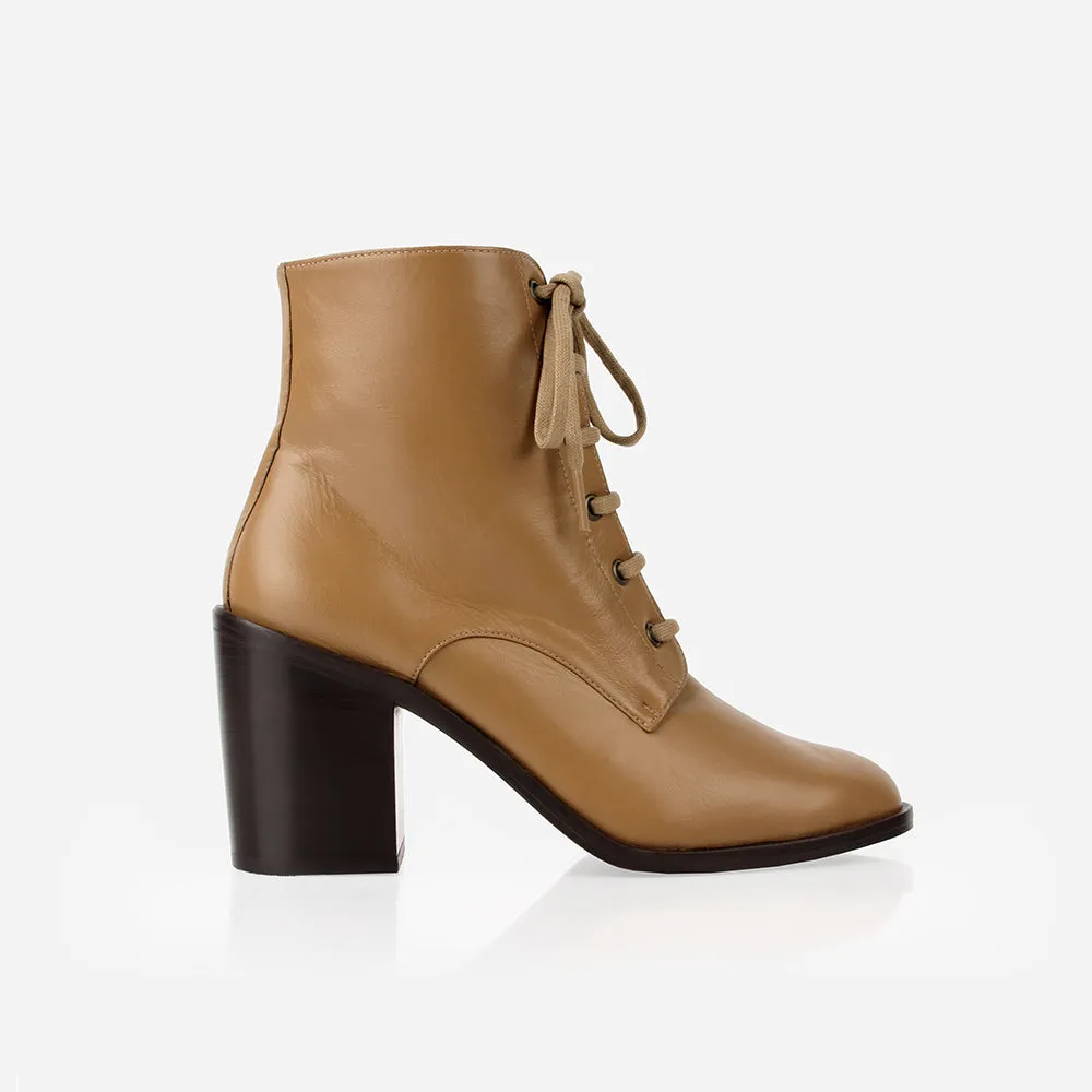 The High Street Lace-Up Boot Dune